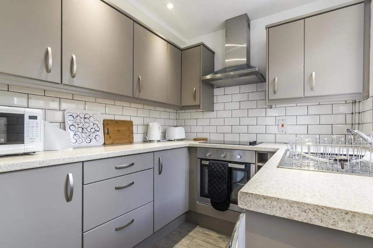 Sandy Retreat - 3 Bedroom - Holiday home Tenby