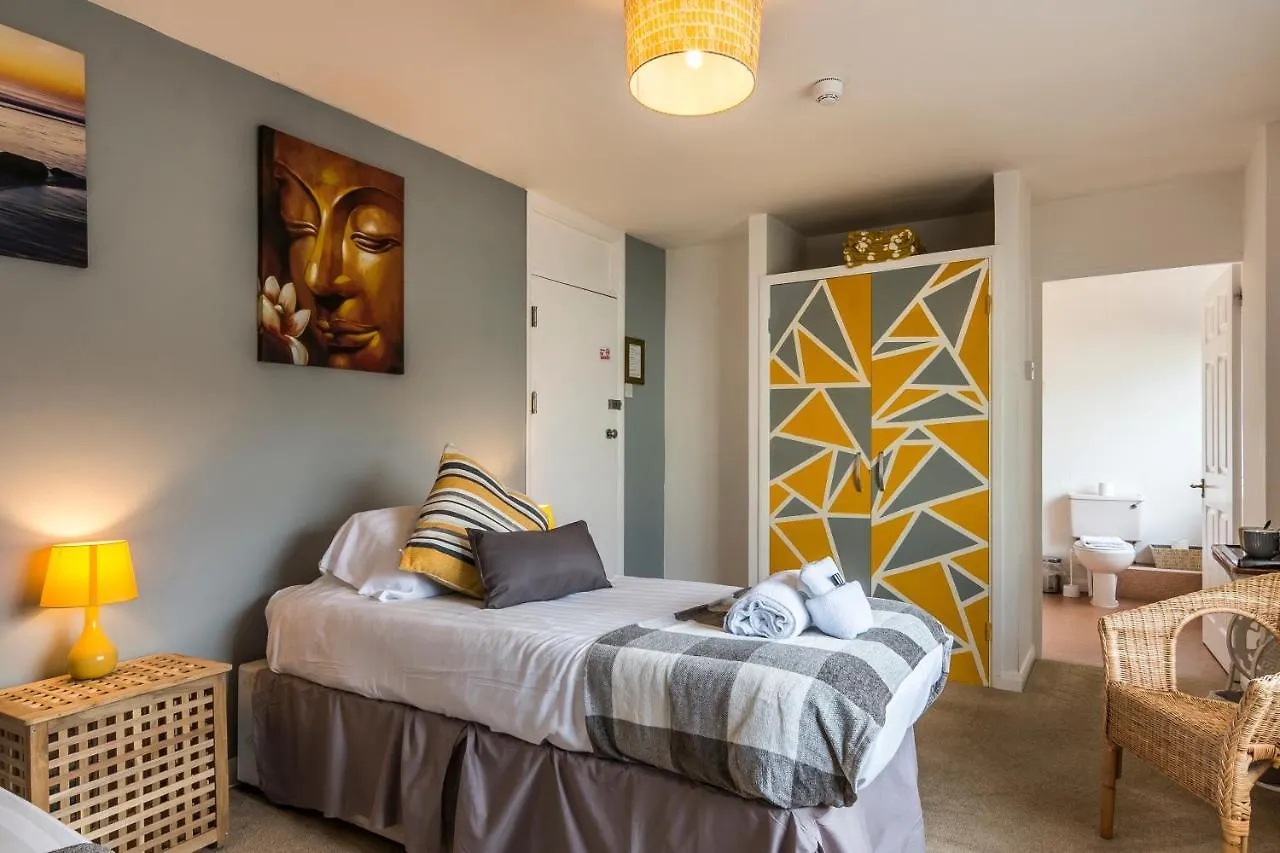 Parsonage Farm 3* Saint Florence