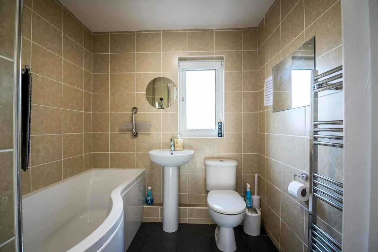 Roselea - 3 Bedroom - Carew *