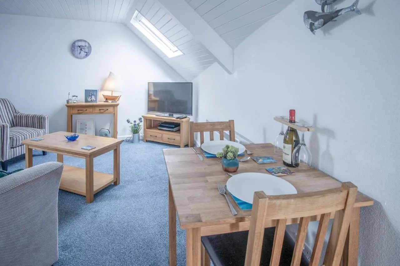 St Julians View - 1 Bedroom - Apartment Tenby