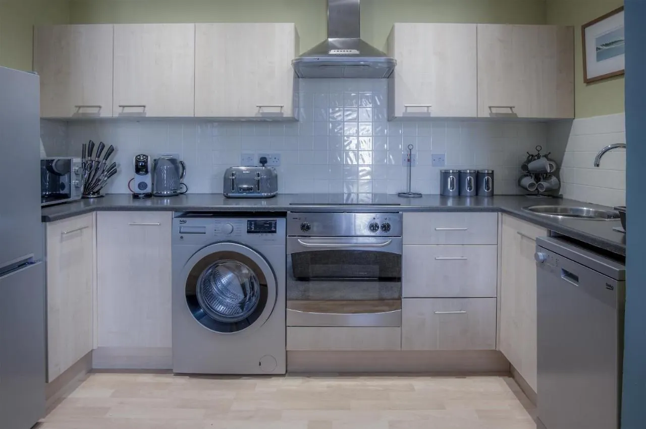 Flint House - 2 Bedroom - * Tenby