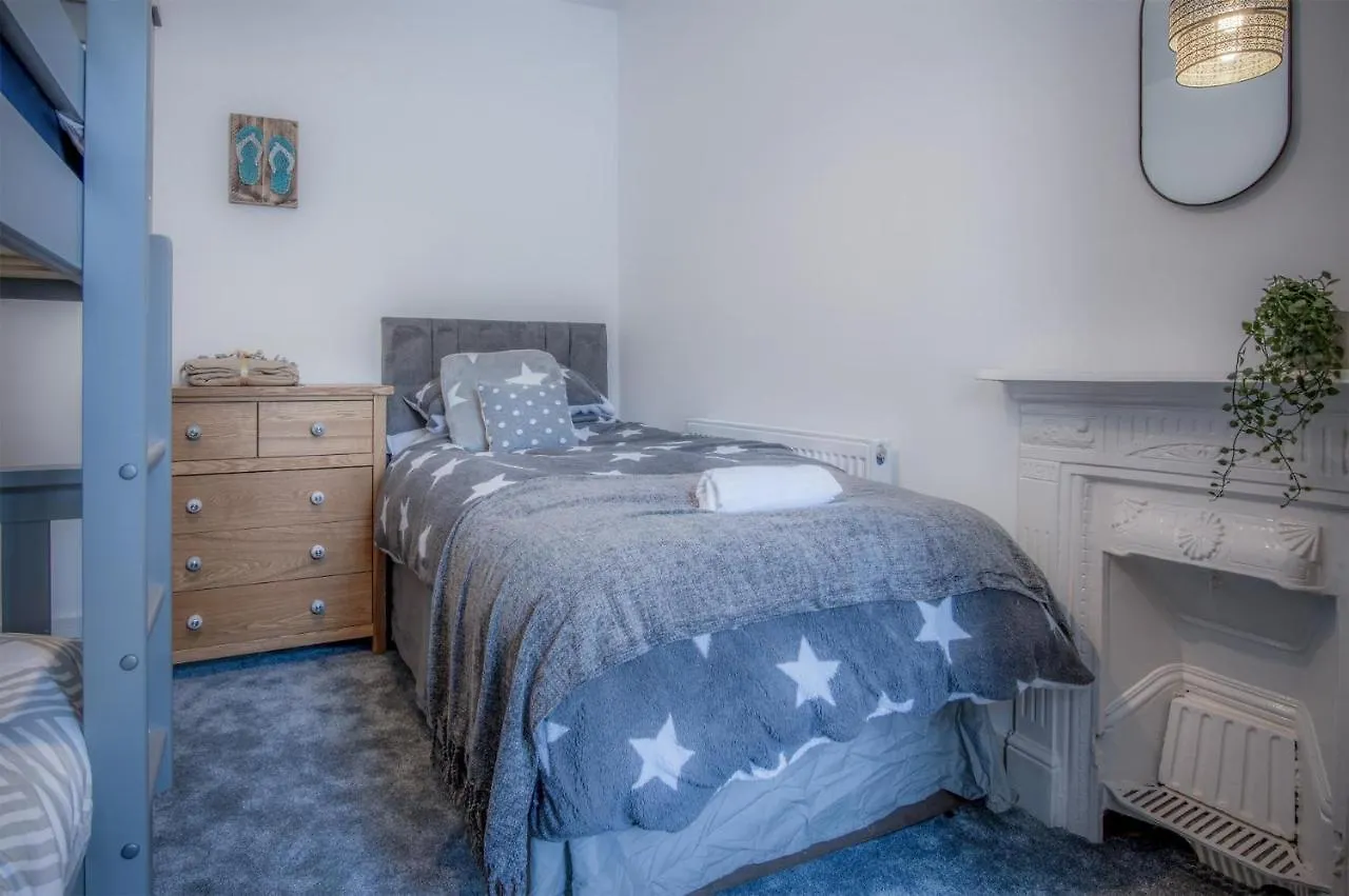 Hawtree - 2 Bedroom - Сasa de vacaciones *