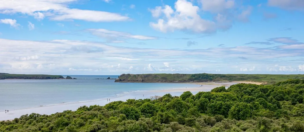 10 Waterstone House - Luxury With Sea Views *