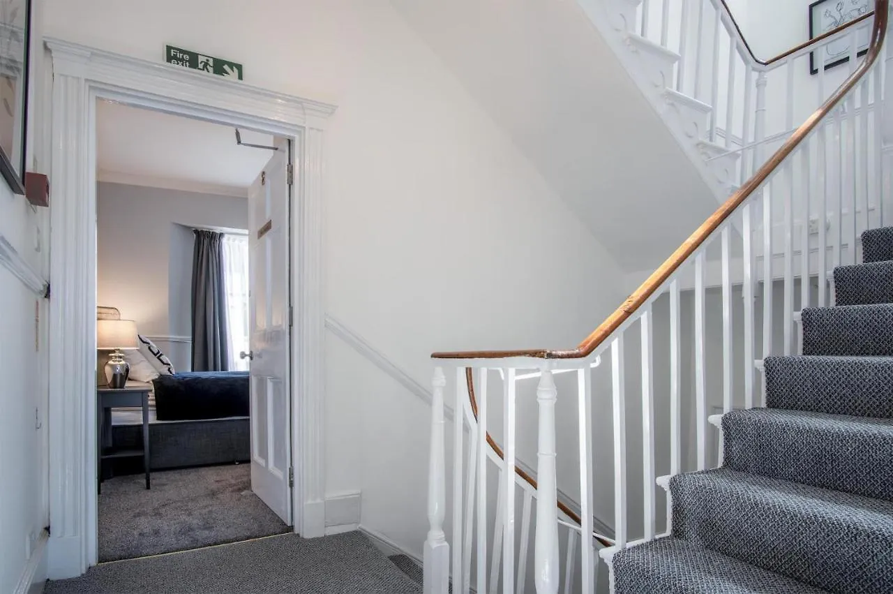 Holiday home Gwynne House - 6 Bedroom Luxurious - Harbour