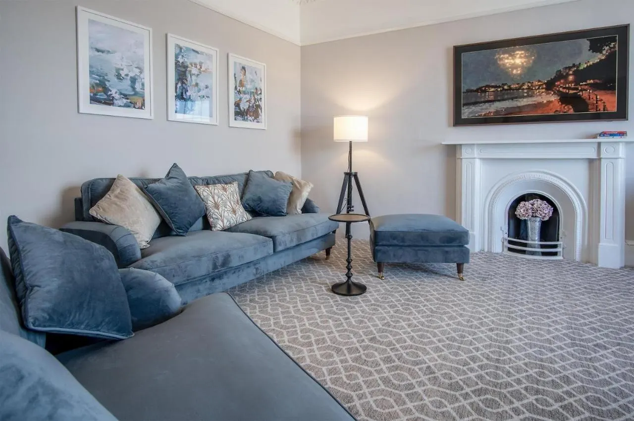 Gwynne House - 6 Bedroom Luxurious - Harbour *