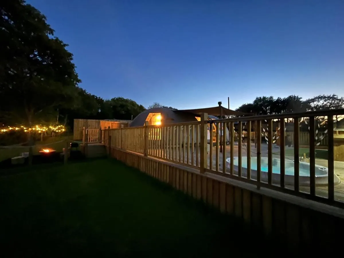 Luxuszelt Moonlight Dome Tent Tenby