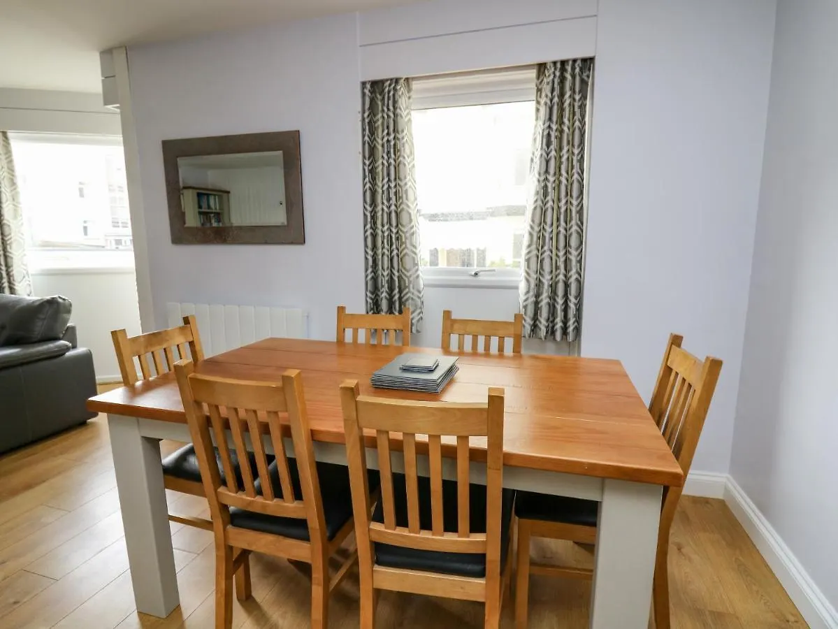 1 St Marys Court Apartment Tenby