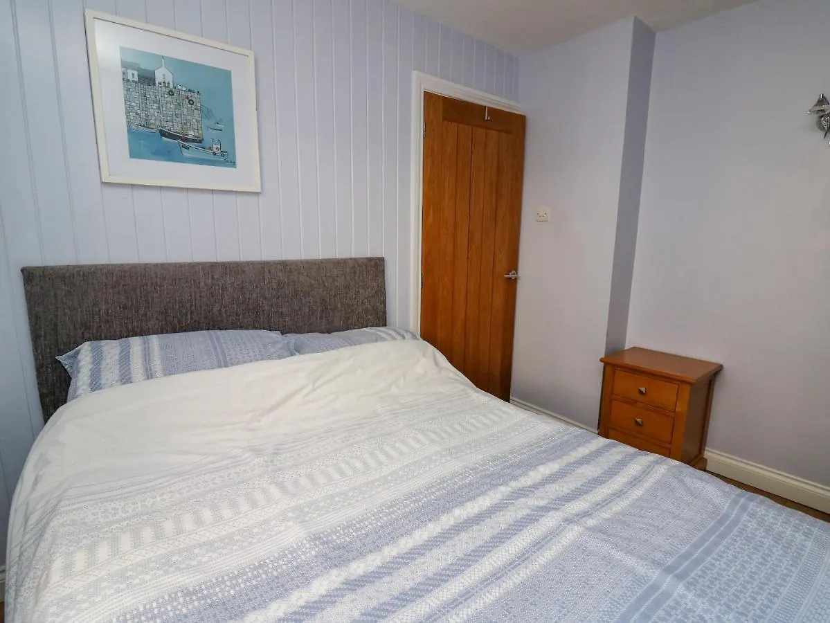 1 St Marys Court Apartment Tenby
