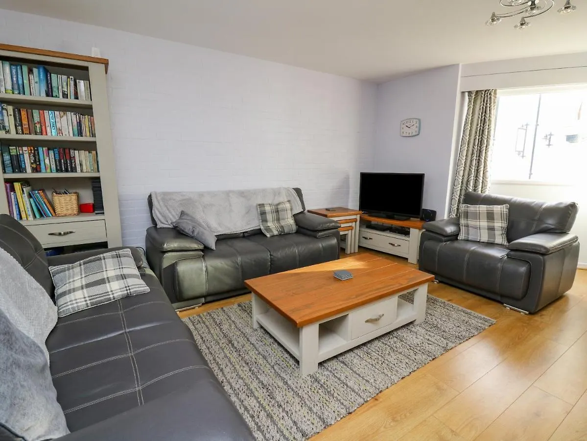 Apartment 1 St Marys Court Tenby