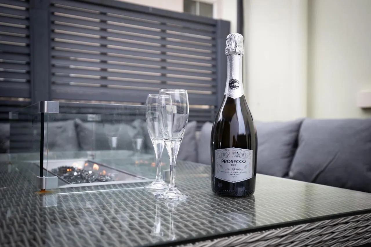 Mews - Seaside Parking Terrace Holiday home