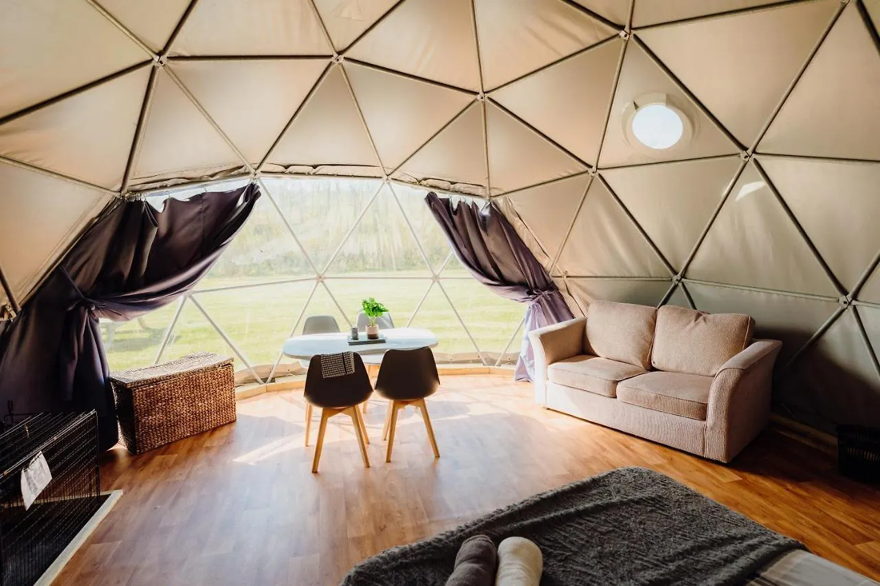 Luxusní stan Beavers Retreat Glamping Tenby