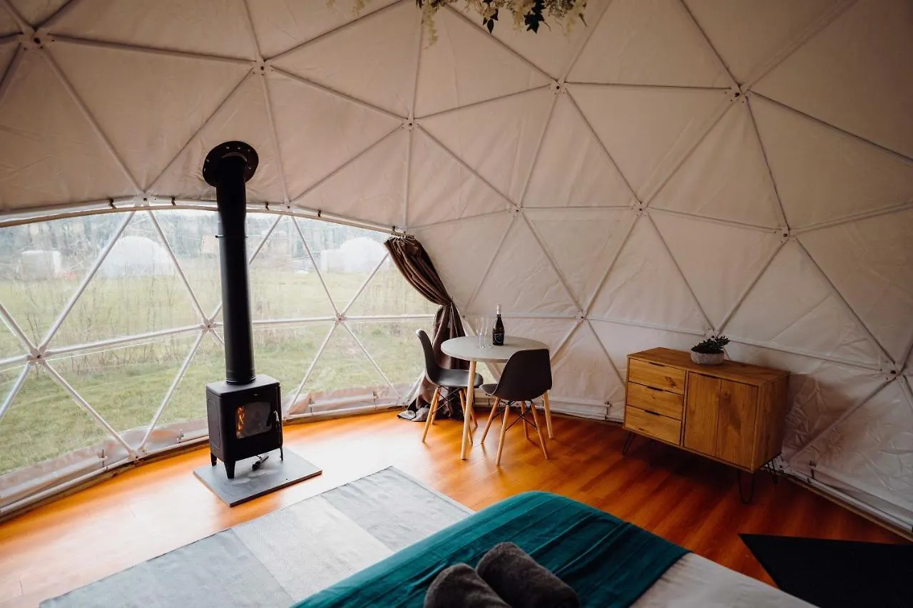 Luxusní stan Beavers Retreat Glamping Tenby