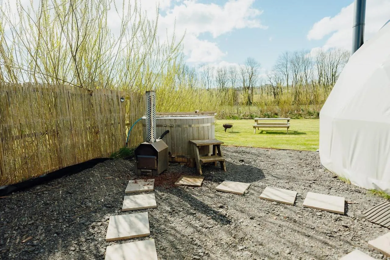 Luxusní stan Beavers Retreat Glamping *