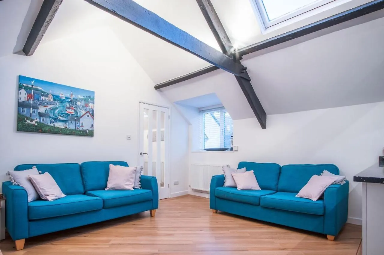 The Penthouse At The Mews - 2 Bedroom - Apartment *