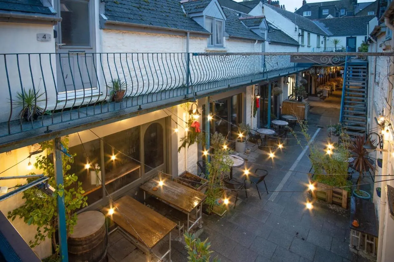 The Penthouse At The Mews - 2 Bedroom - Apartment *