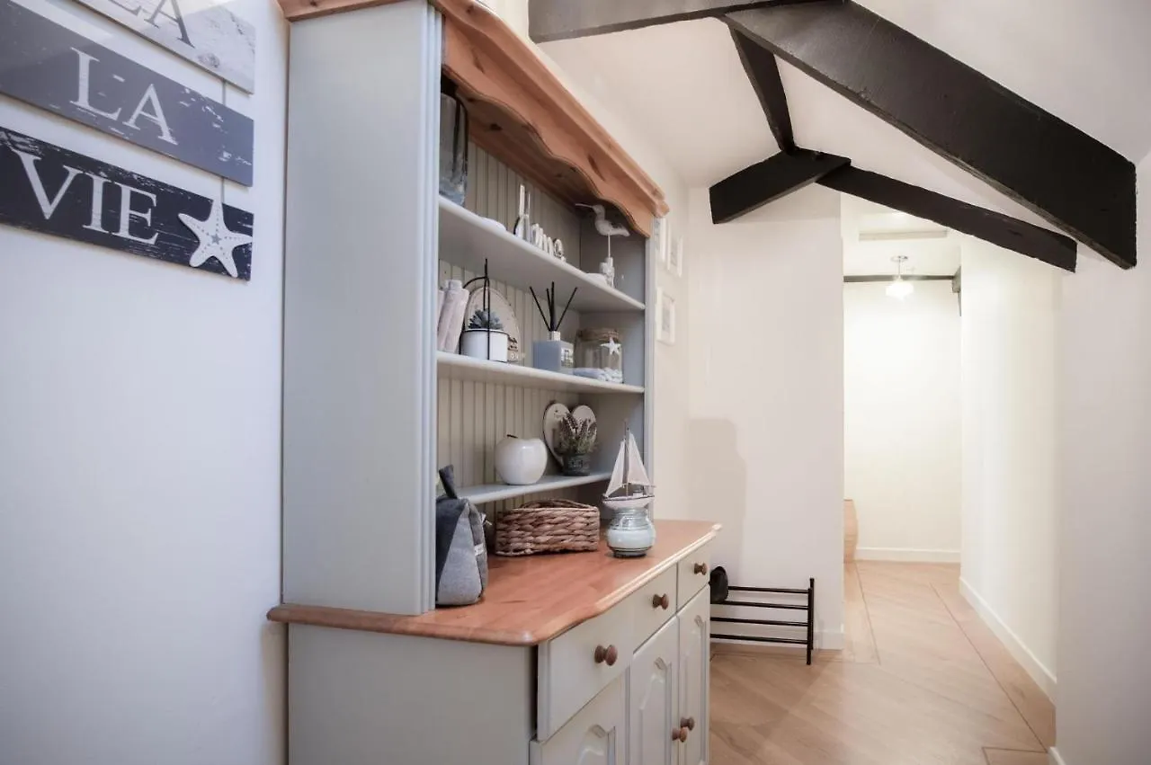 Apartment The Penthouse At The Mews - 2 Bedroom -