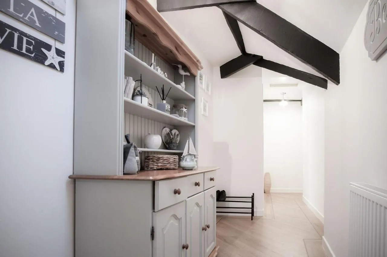The Penthouse At The Mews - 2 Bedroom - *