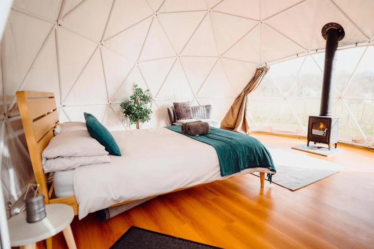 Luxusní stan Beavers Retreat Glamping Tenby