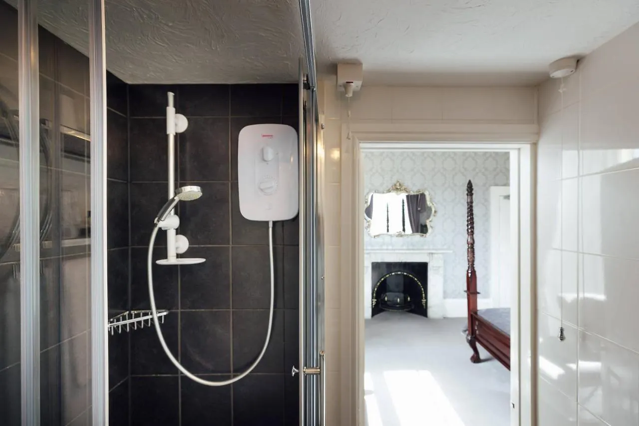 Elm Grove Bed & Breakfast Tenby