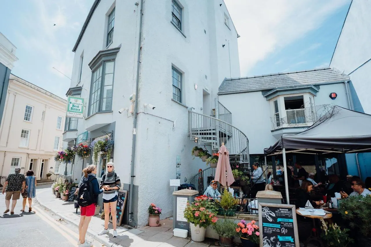 Beautiful 1 Bedroom Close To The Harbour *