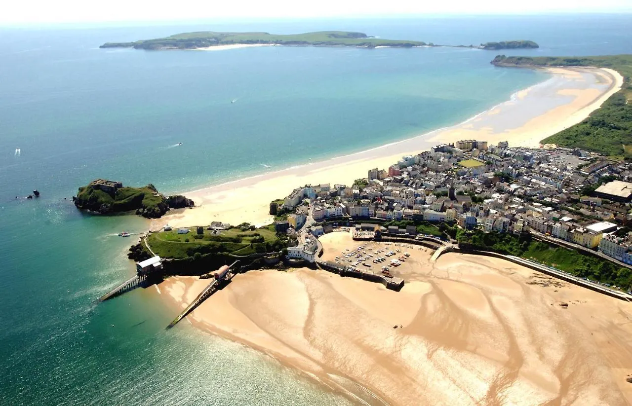 Old Quay Escape Lodge Tenby