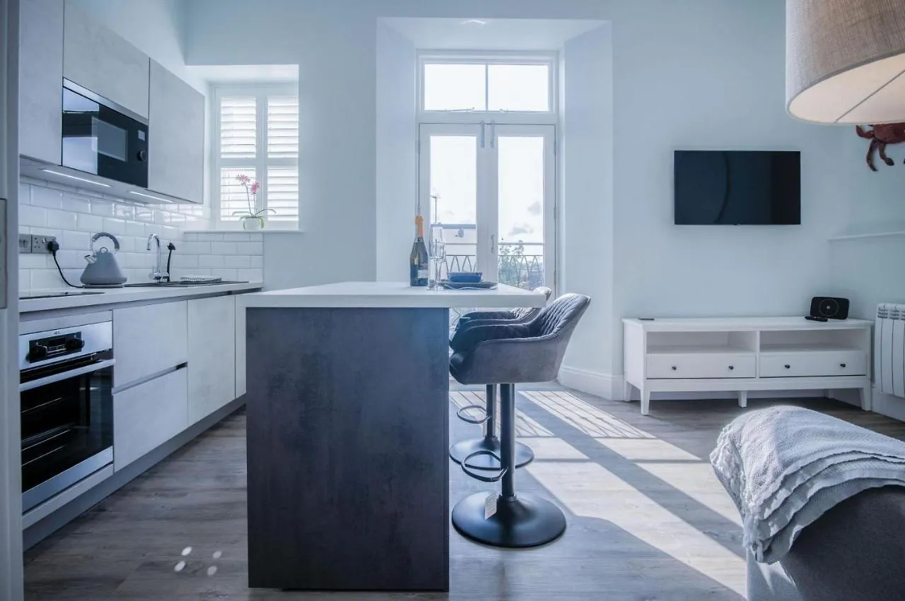 No 6 Croft House - 1 Bedroom - *