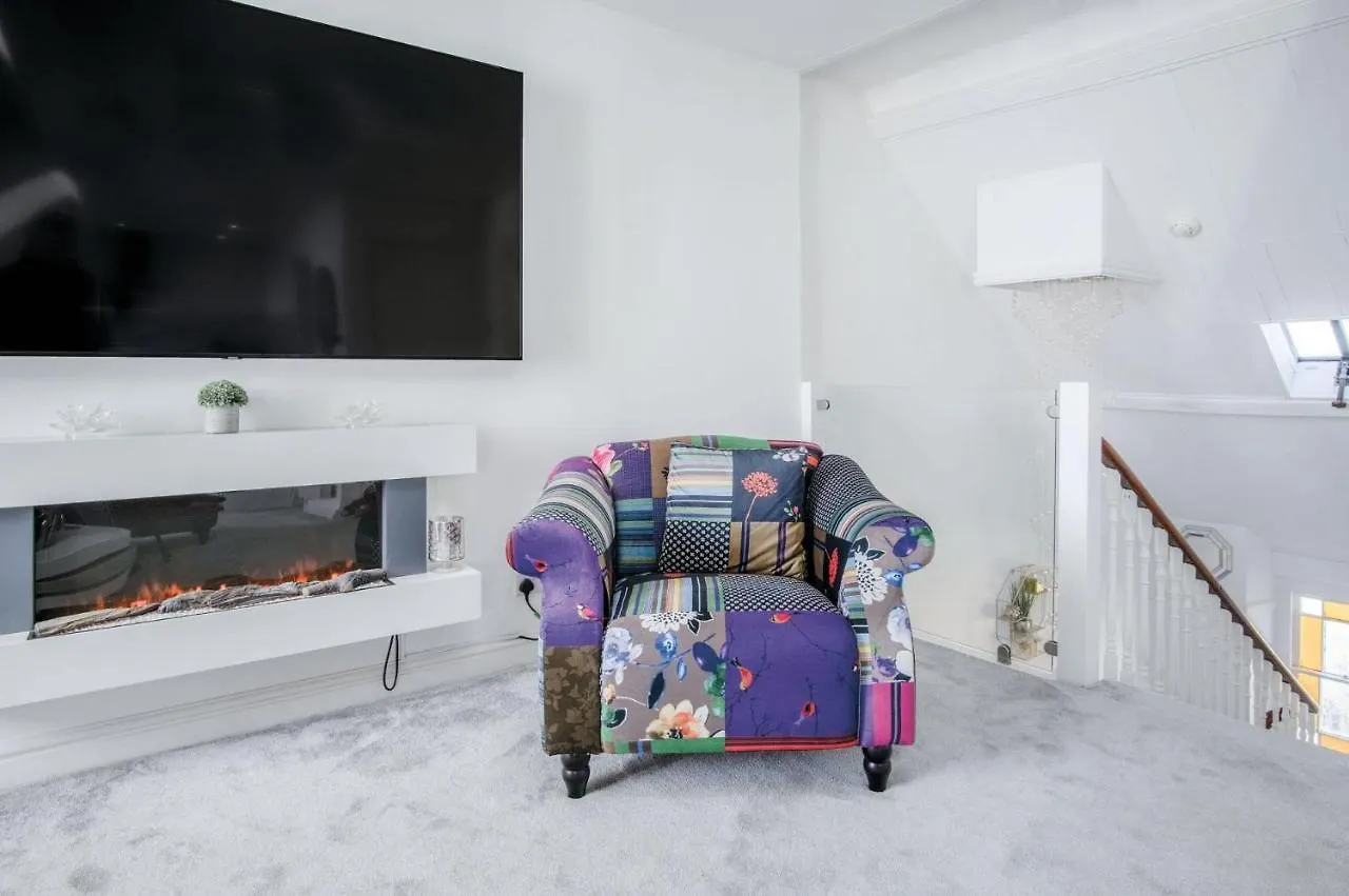 The Penthouse - Luxury 1 Bed - Panorama - Apartmán Tenby