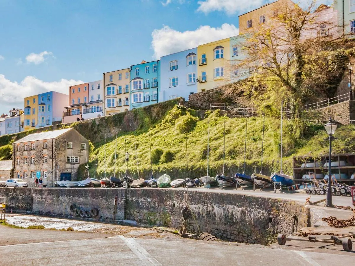 2 Bed In Fb115 Apartamento Tenby