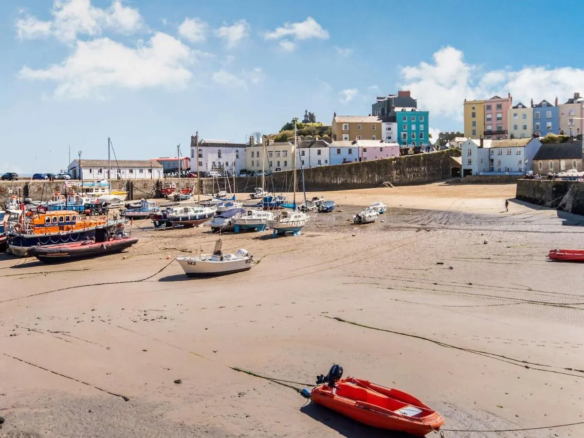 2 Bed In Fb115 Apartamento Tenby