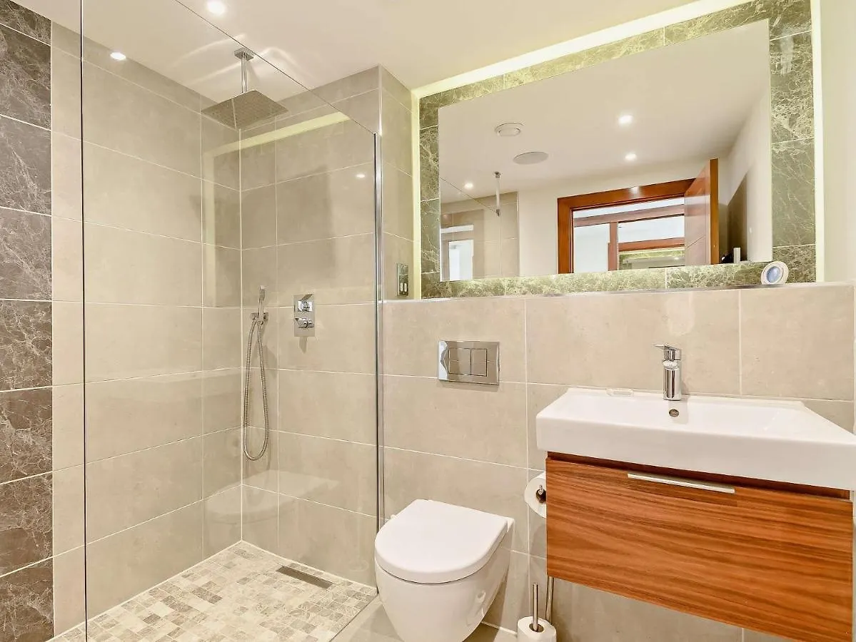 2 Bed In Fb290