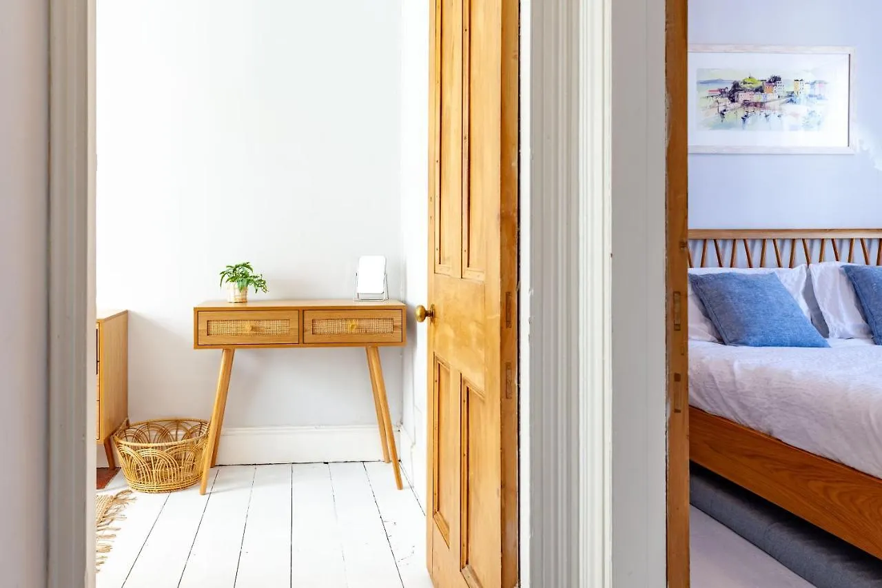 Family With Bunk Beds, Courtyard, Tv & Holiday home *