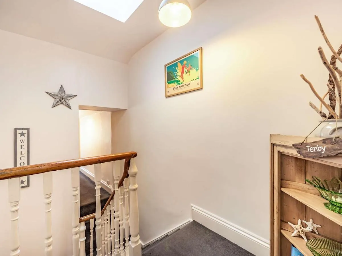 3 Bed In 86574 別荘