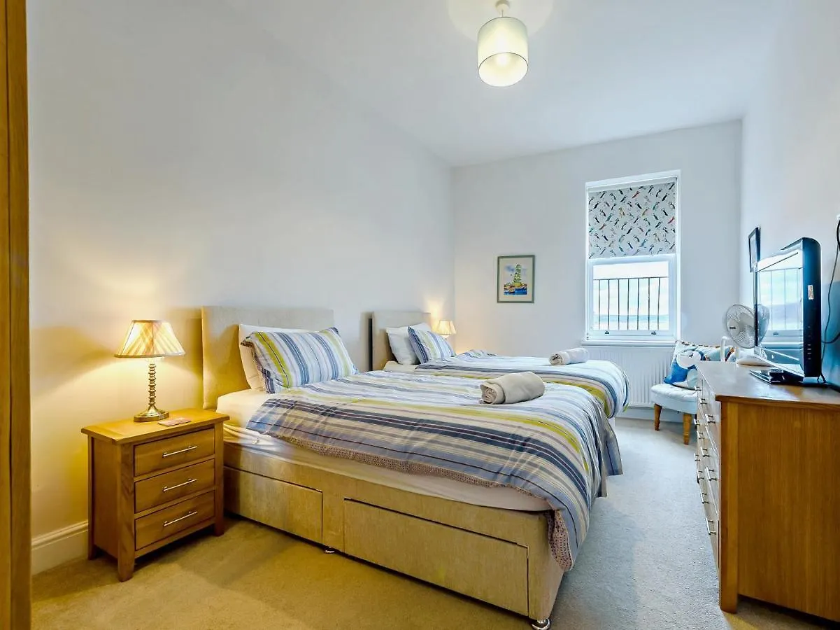 3 Bed In Fb161 *