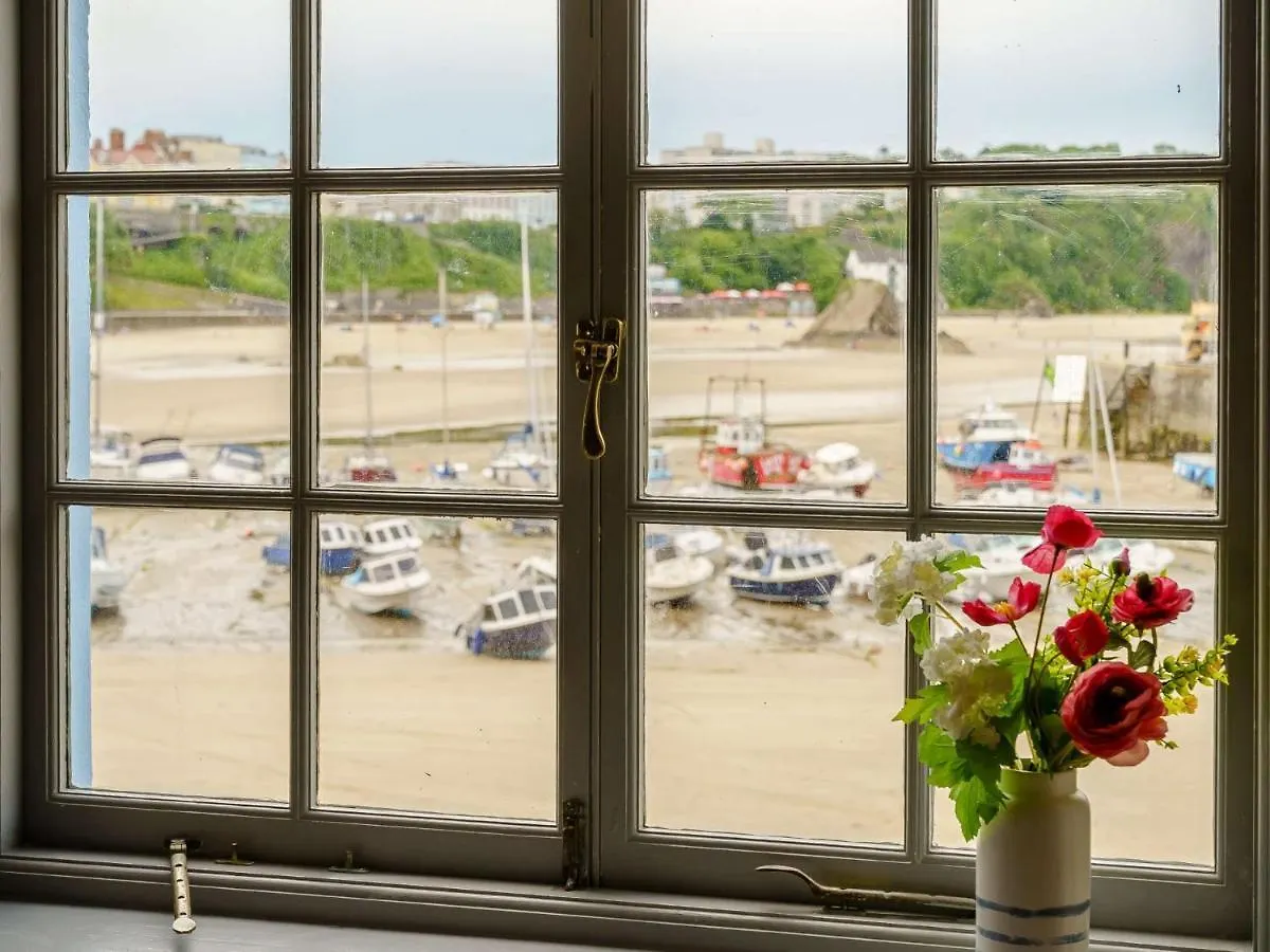 Apartment 2 Bed In 87912 Tenby