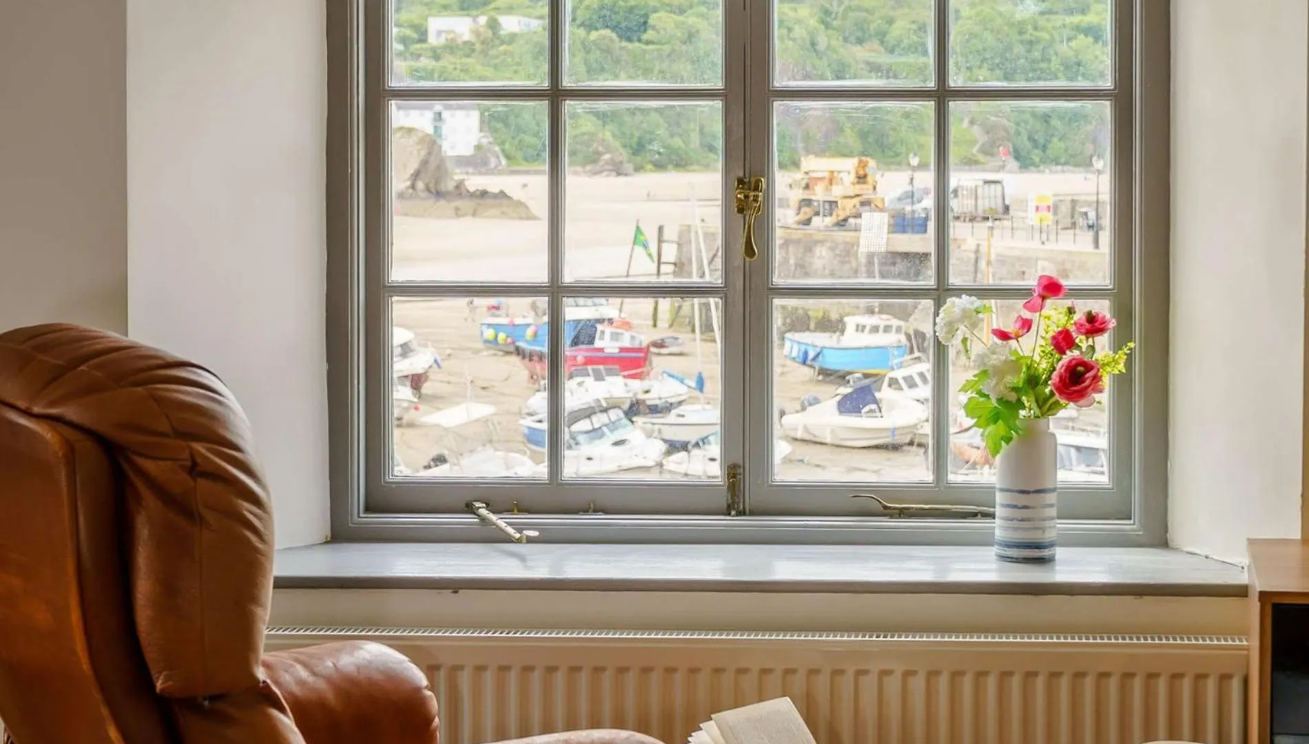 2 Bed In 87912 Tenby