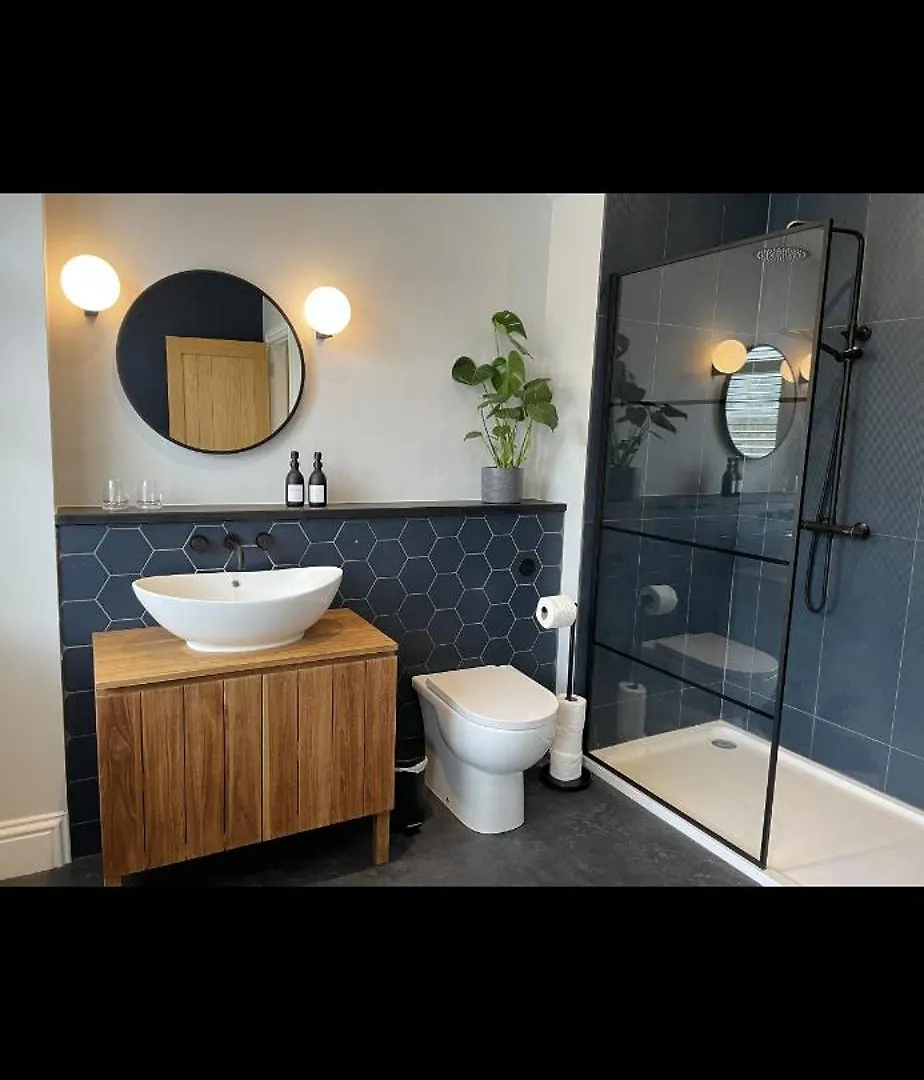 Hotel At Allium 4*