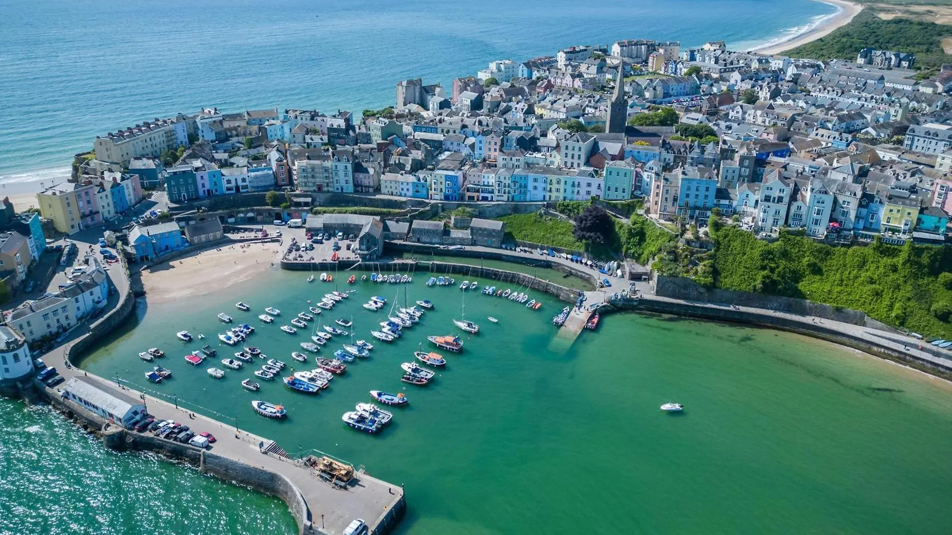 Ty George - 3 Bedroom - Holiday home Tenby