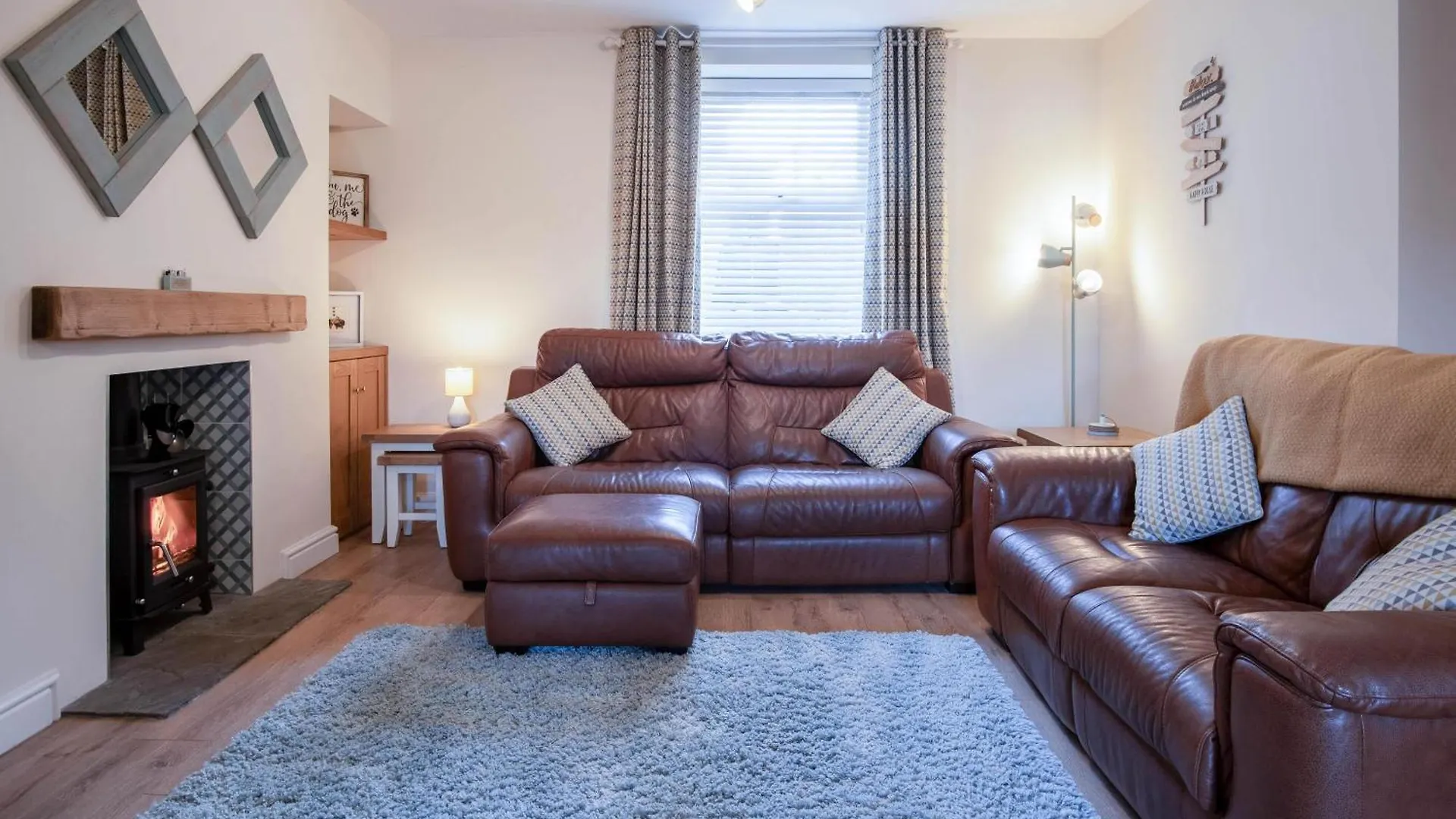 Ty George - 3 Bedroom - Holiday home Tenby