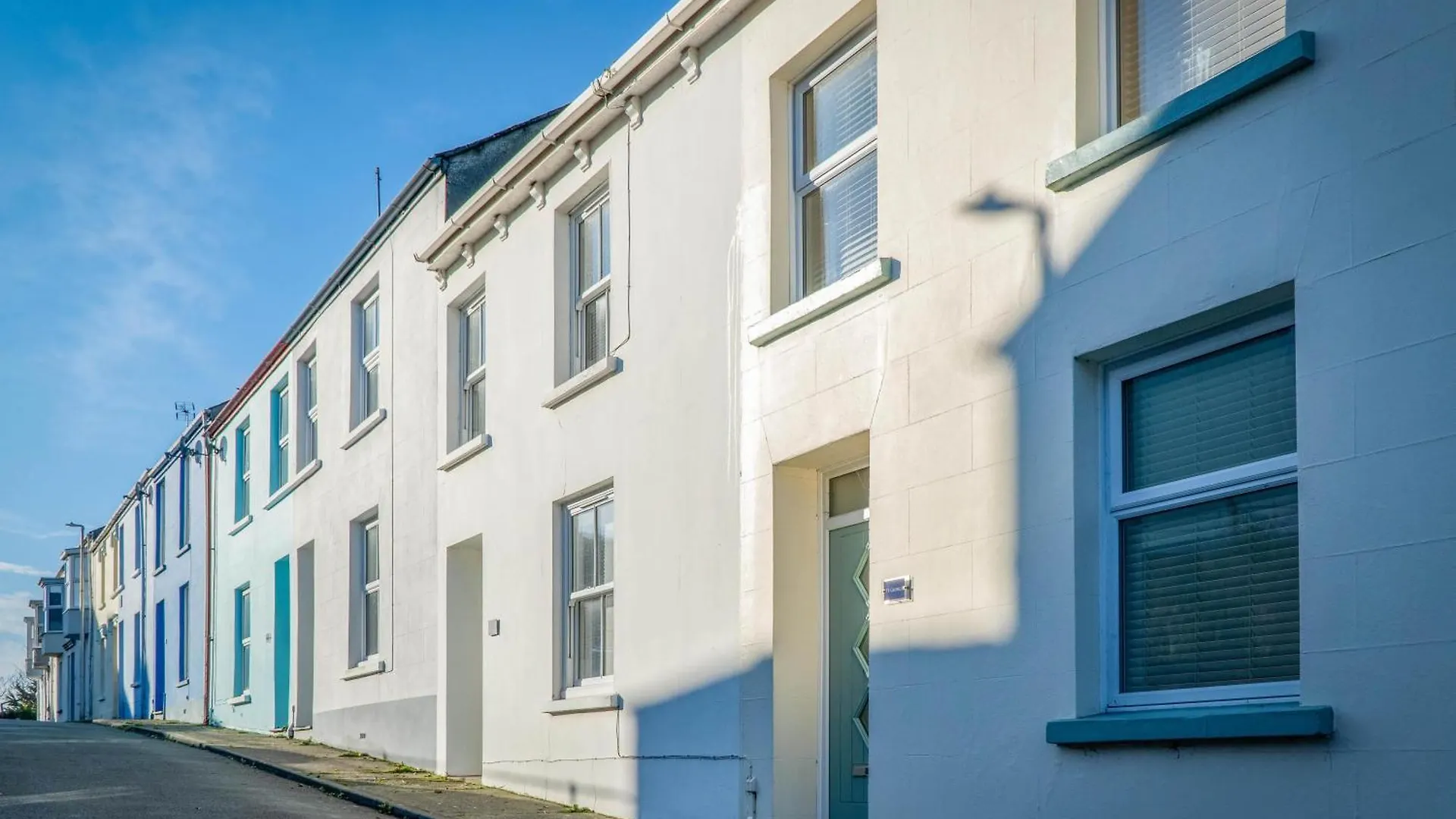 Ty George - 3 Bedroom - Holiday home Tenby