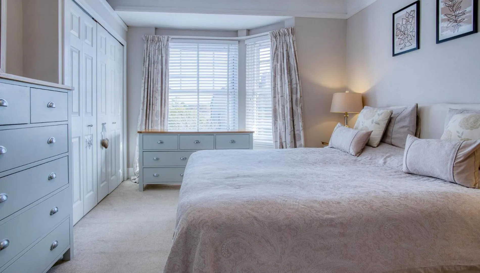 Little Glen - 3 Bedroom - Holiday home Tenby