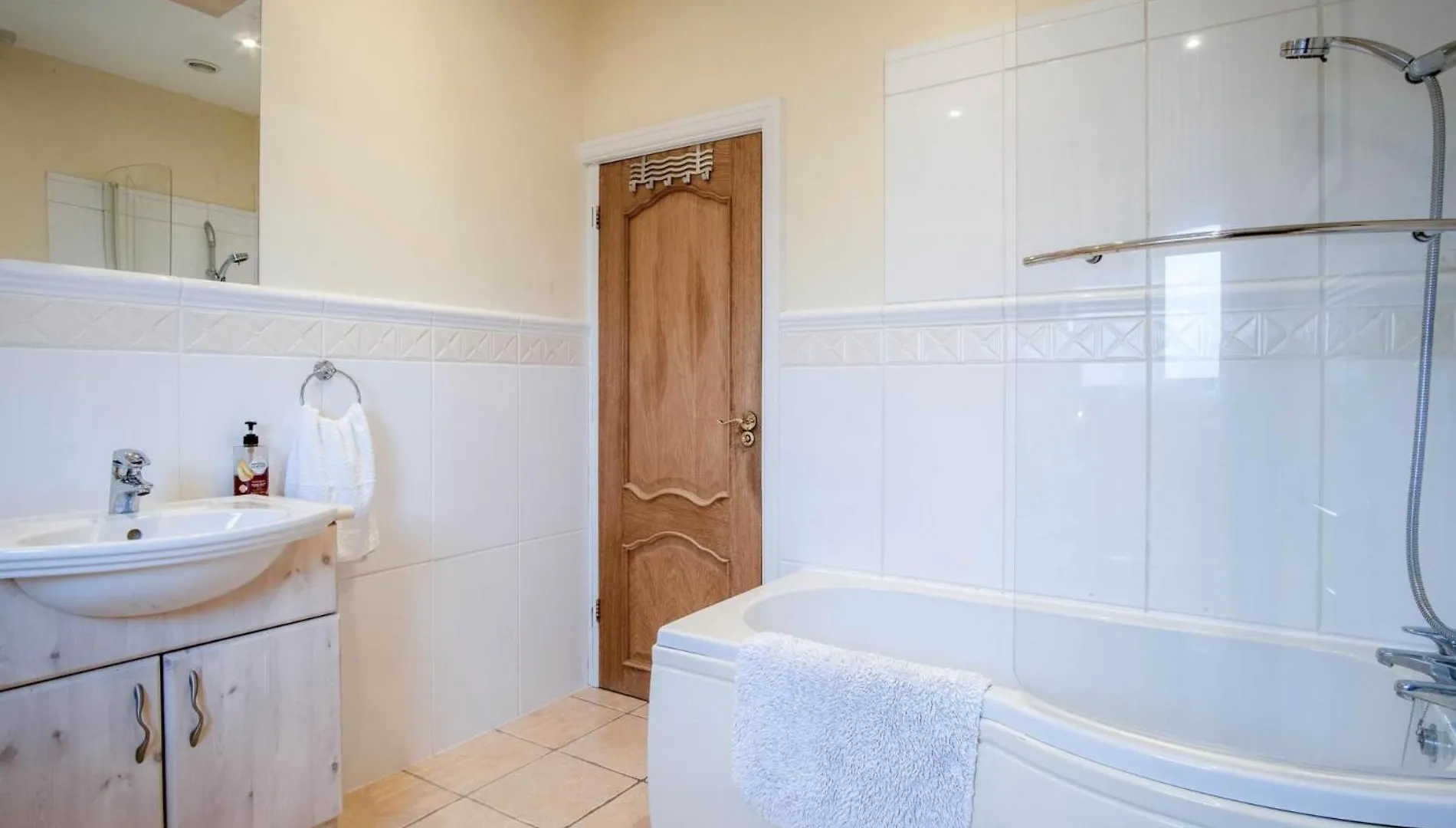 Little Glen - 3 Bedroom - Tenby