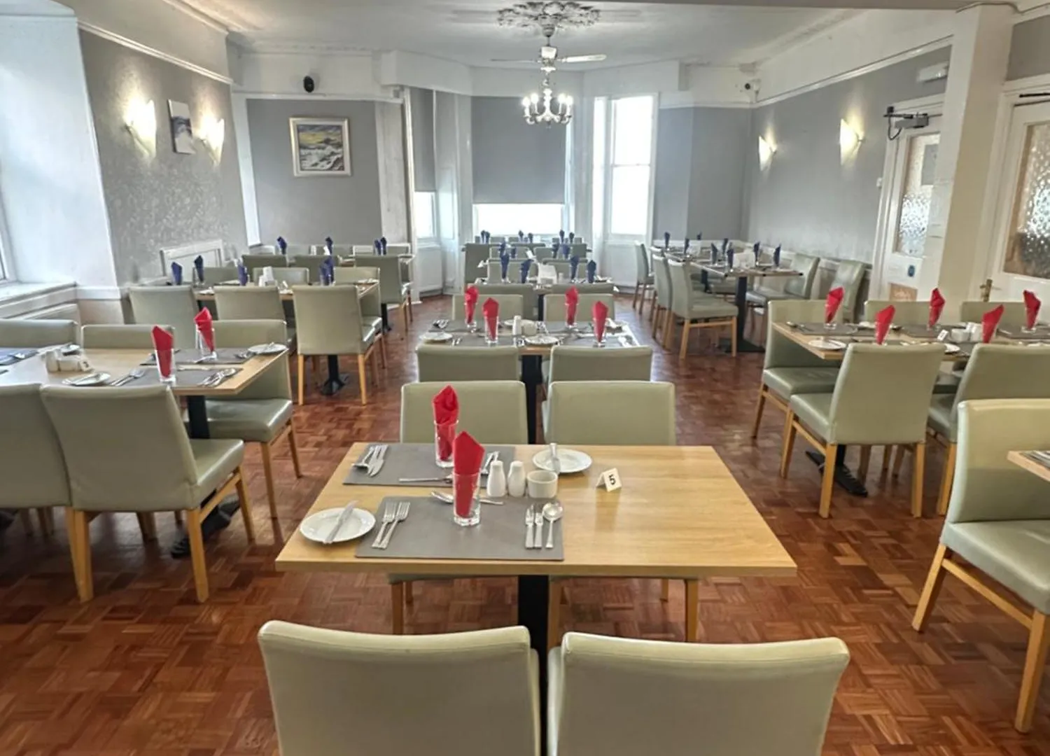 Clarence House Hotel Tenby