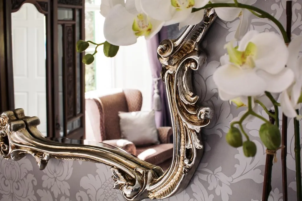 Elm Grove Bed & Breakfast 4*