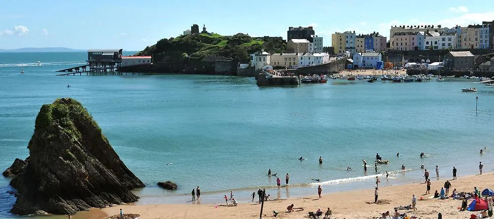 Fourcroft 3* Tenby