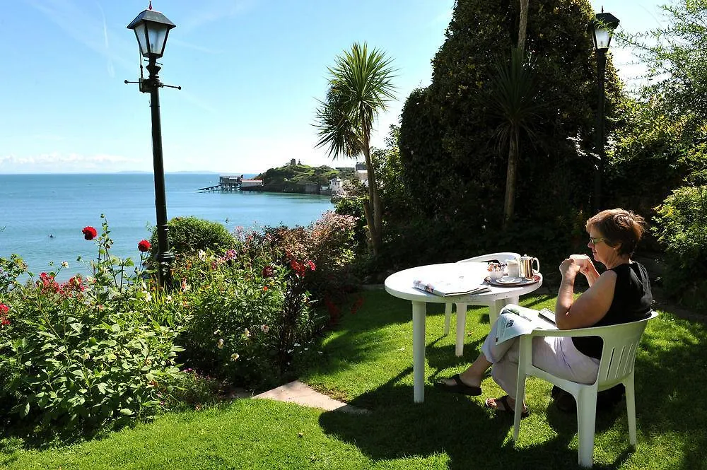 Fourcroft 3* Tenby