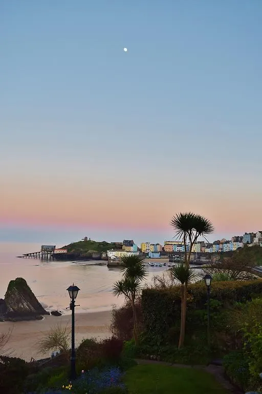 Fourcroft 3* Tenby