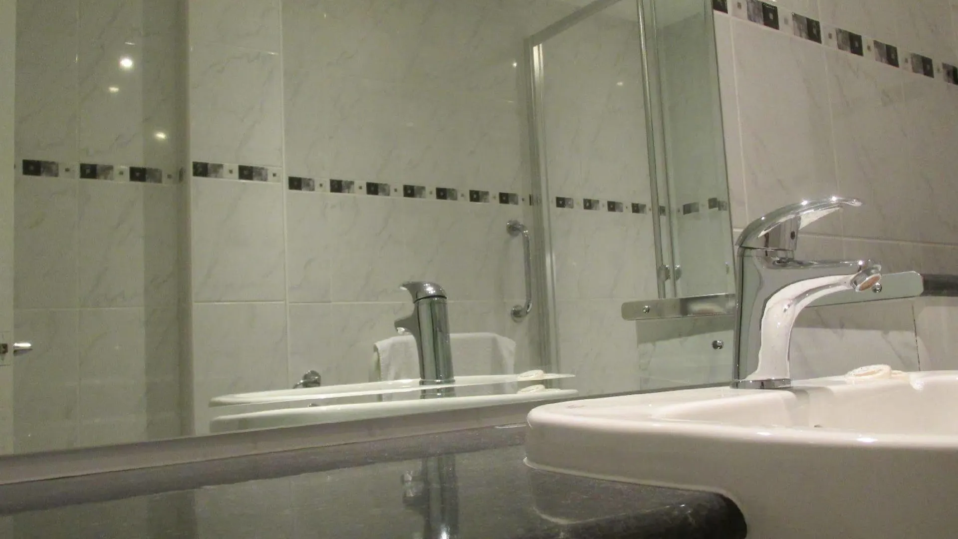 Fourcroft Hotel 3*