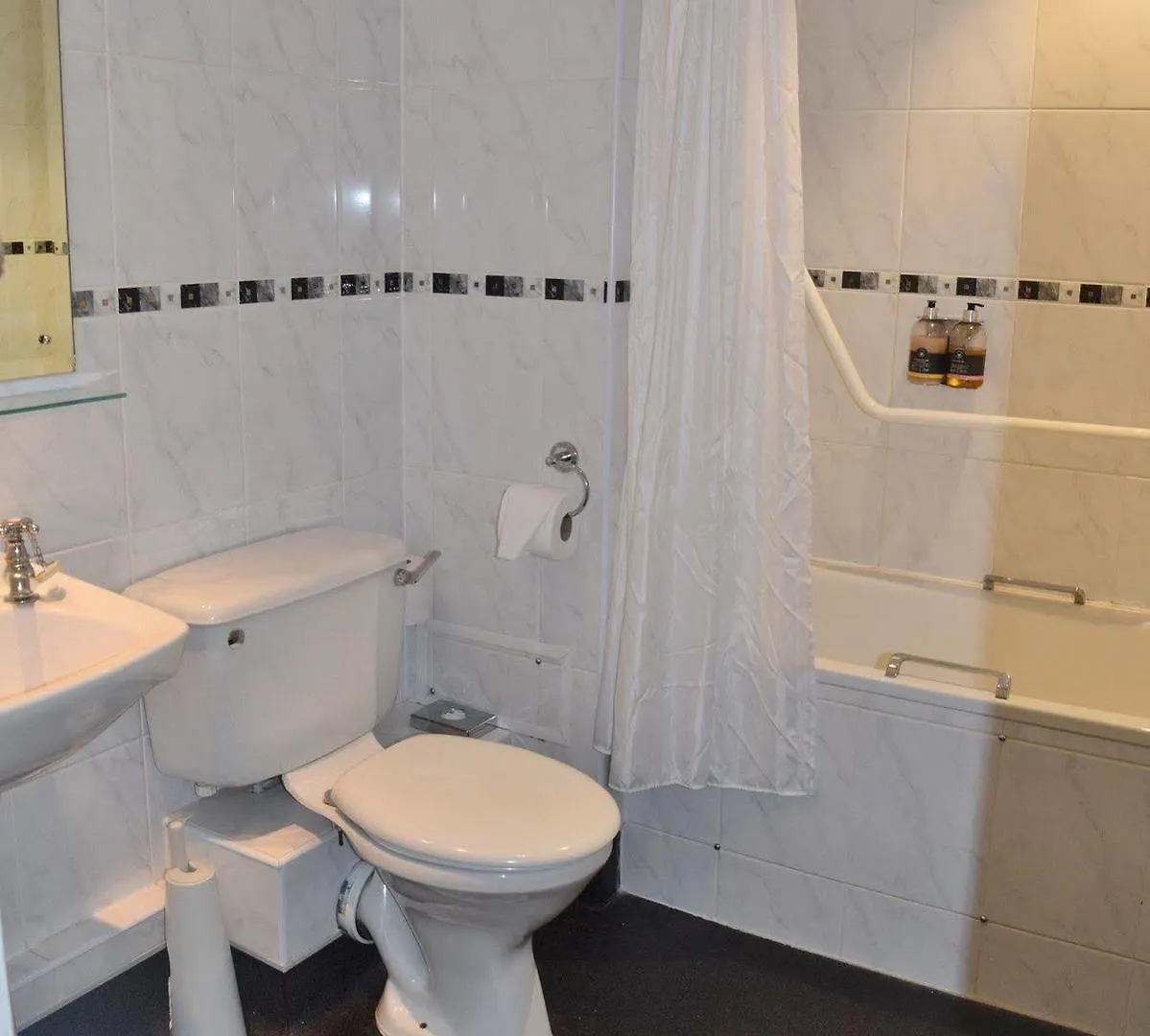Hotel Fourcroft 3*