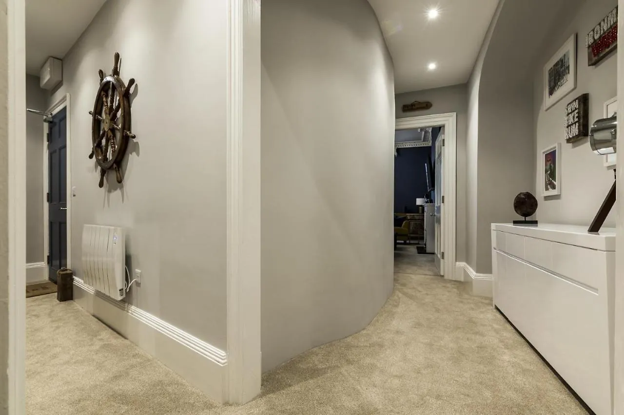 Apartment Pieces Of Eight - 2 Bedroom - -