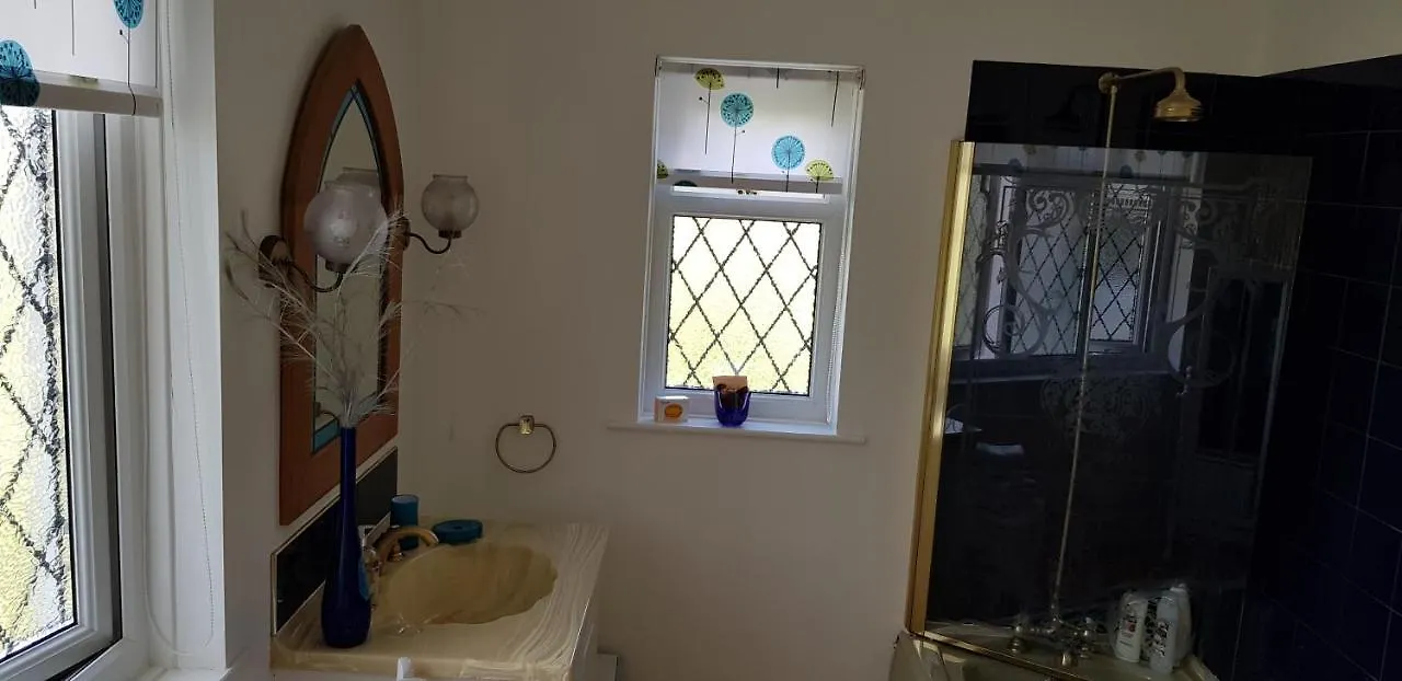 Bed & Breakfast Wychwood House 2*
